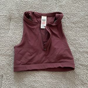 Nwot gym shark half zip sports bra